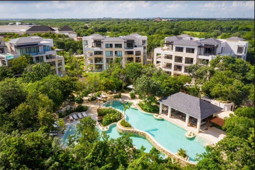 Departamento, alberca privada de lujo en Playa del Carmen