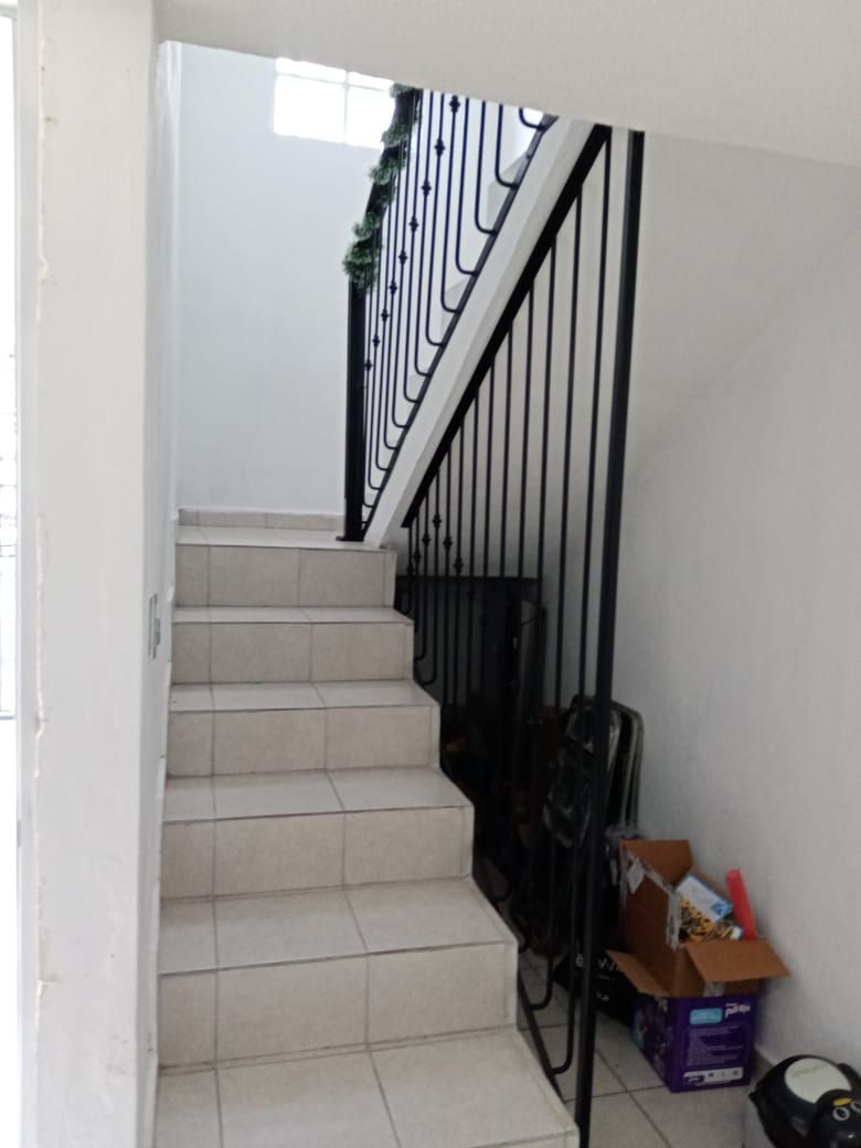 8 de 12: acceso a 1er piso