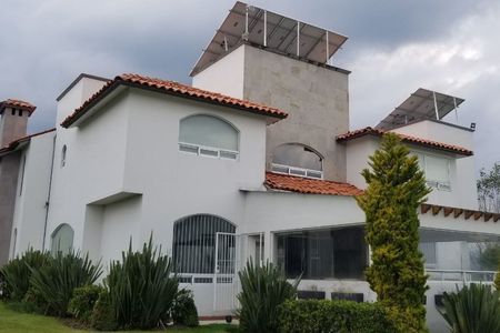 Casa en Fraccionamiento Valle de Zamarrero, Toluca. | EasyBroker