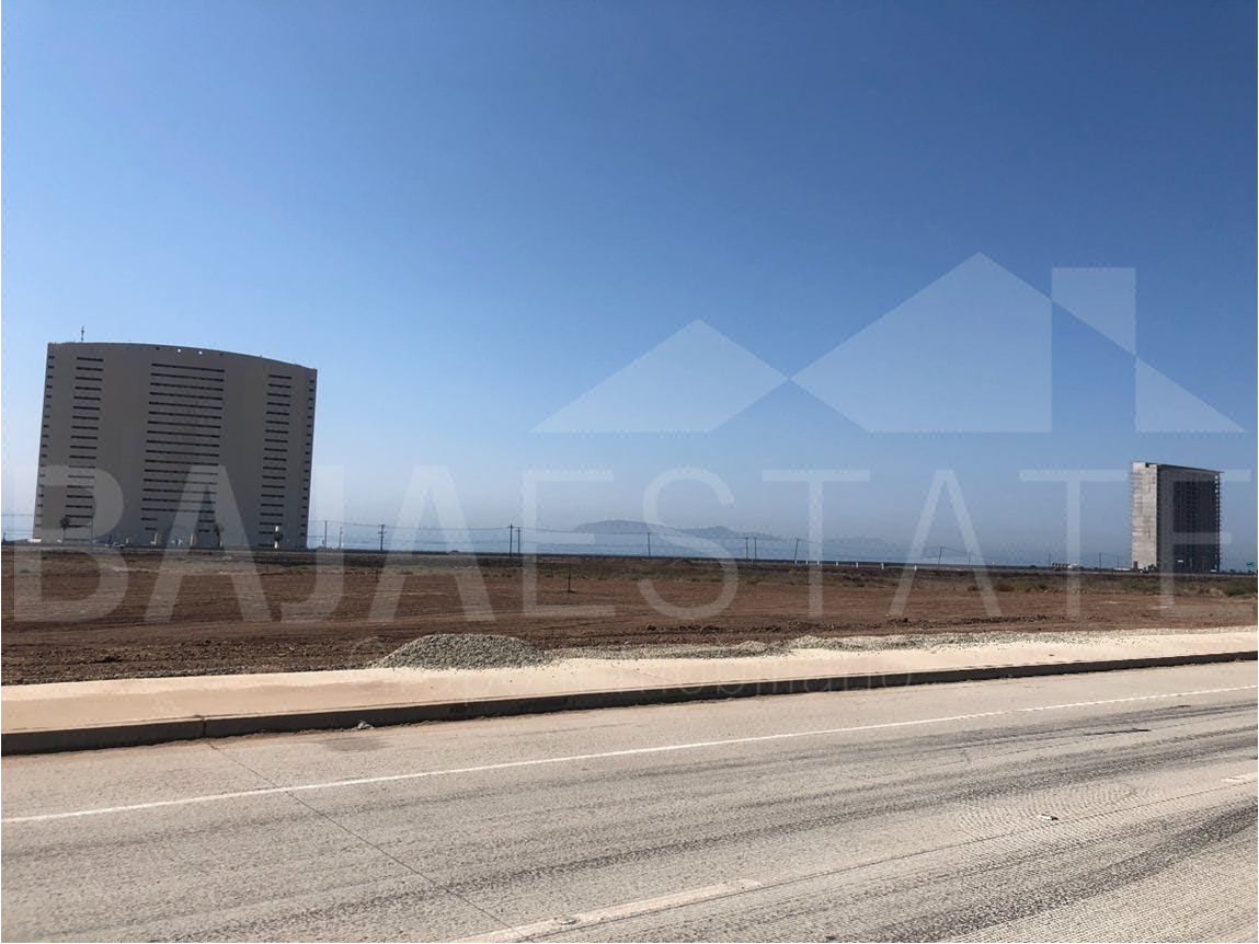 Terreno en Venta en Rosarito a un Costado del Centro de Convenciones