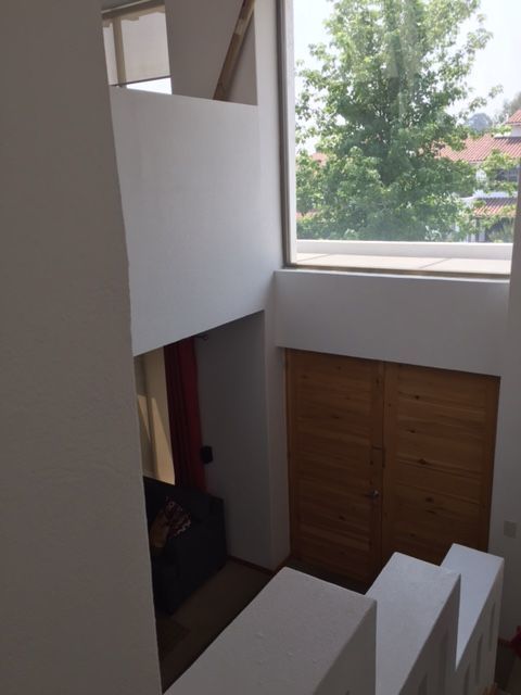 27 de 45: Vista desde la escalera 