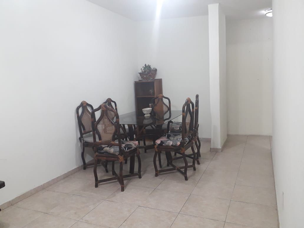 4 de 8