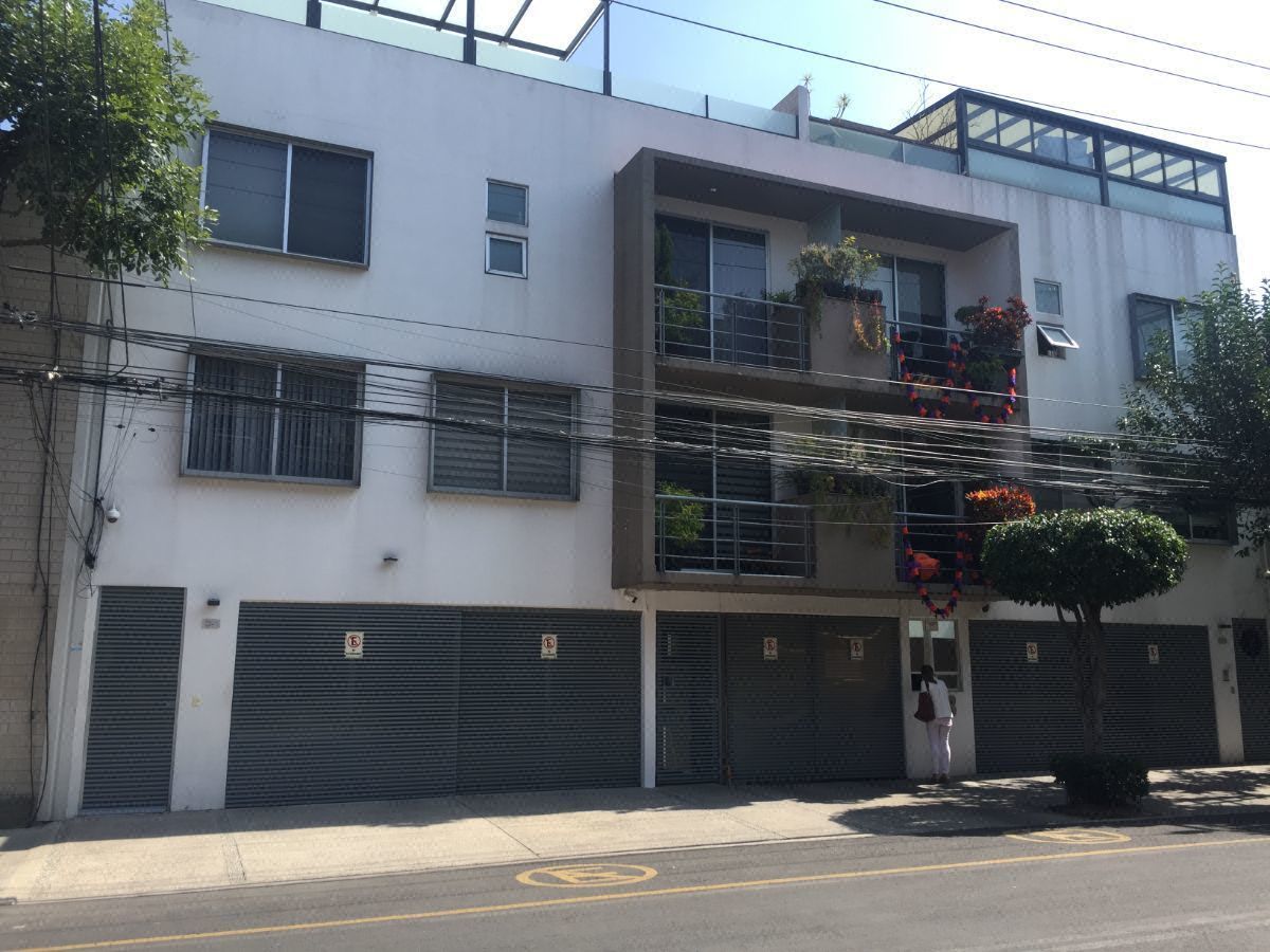 BENITO JUAREZ. Hermosa y funcional casa en 3 niveles., foto 1 de 36