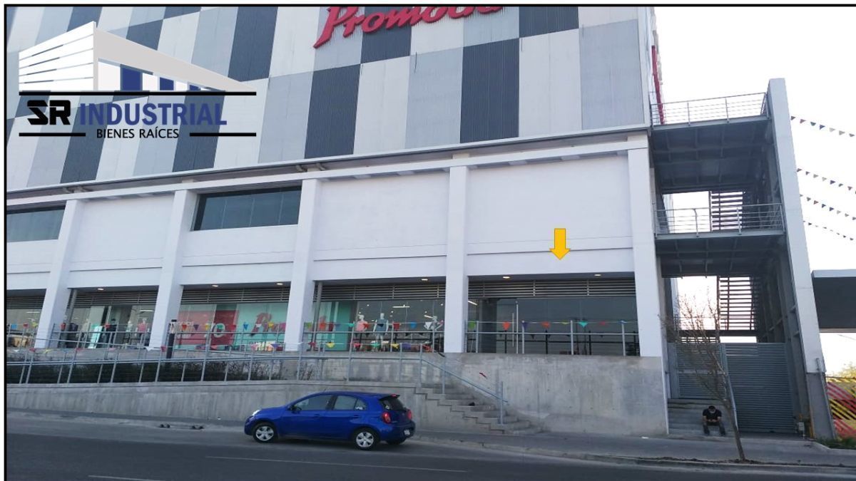 2 de 12: Fachada principal