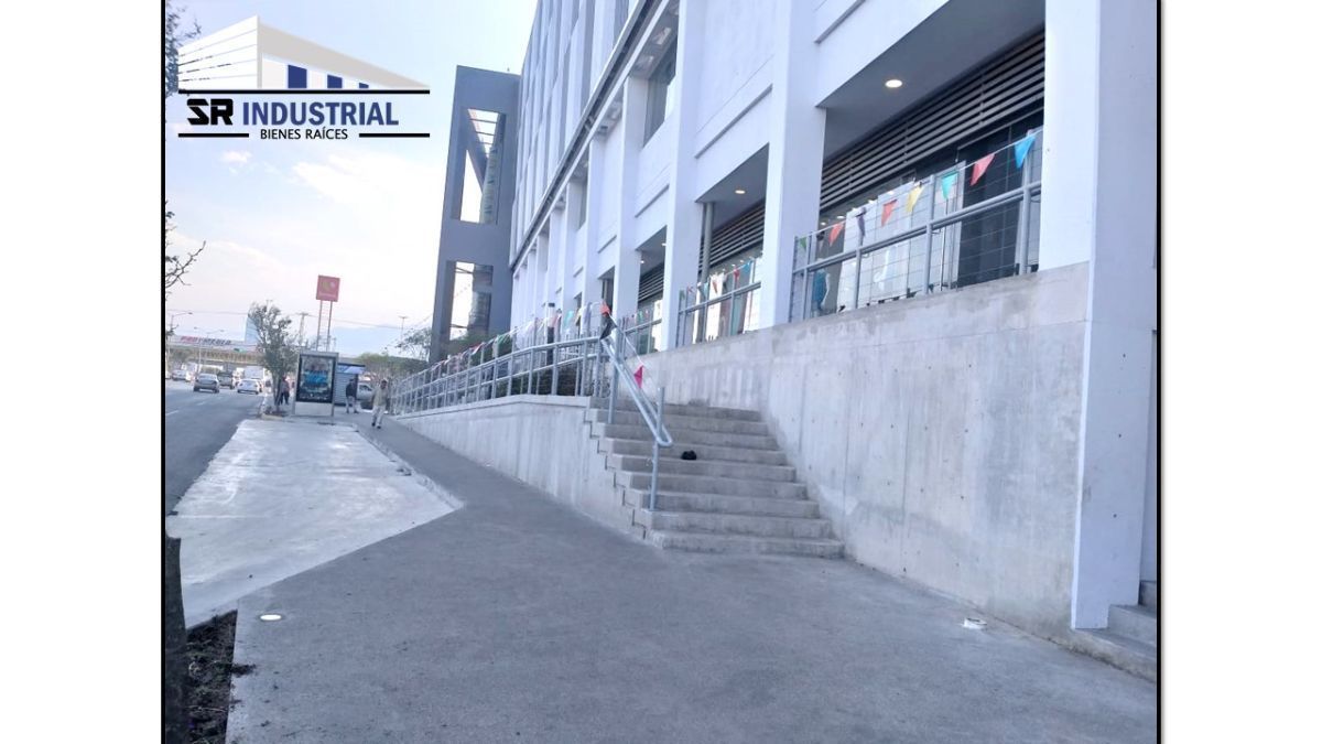 4 de 12: Rampa de acceso