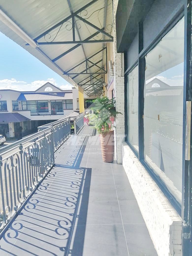 LOCAL COMERCIAL PLAZA ZONA ROSA SANTIAGO EasyBroker