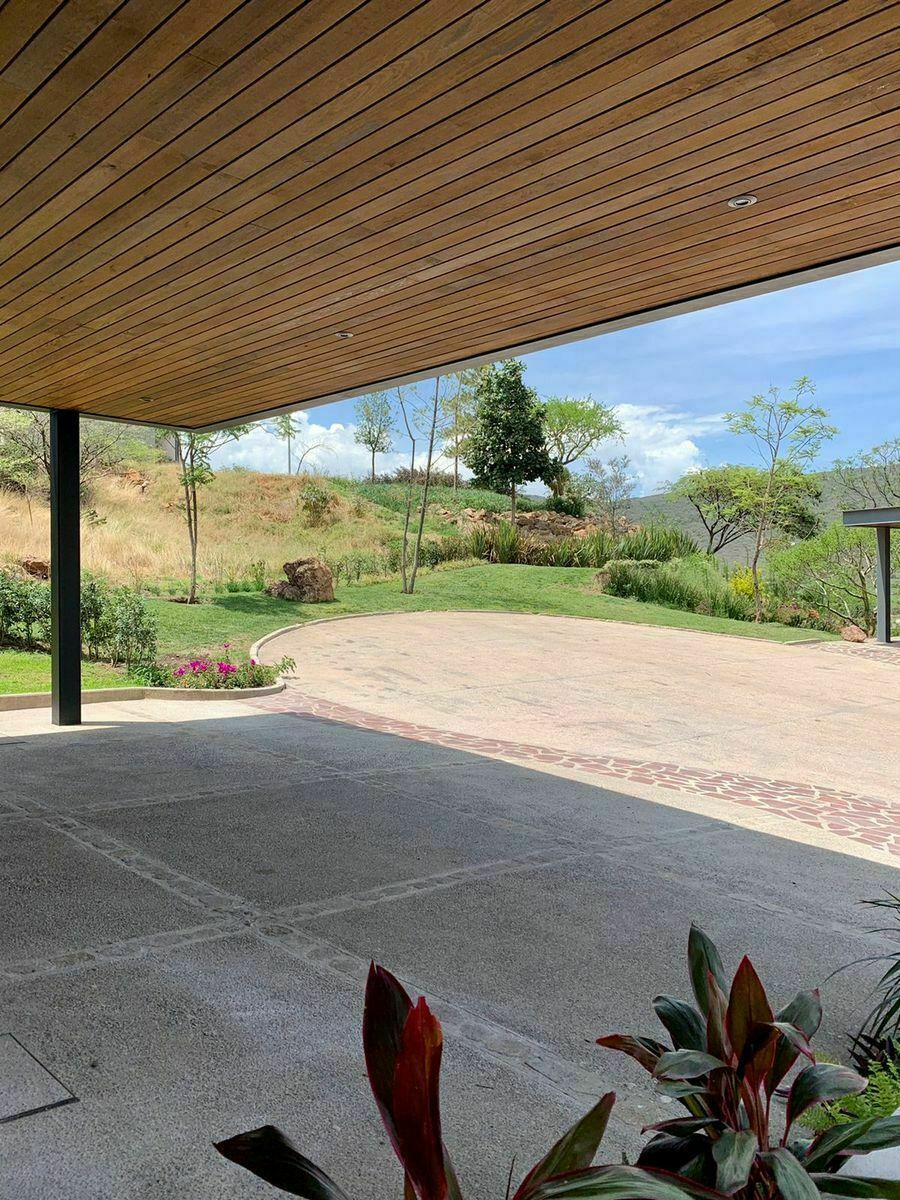 CASA EN VENTA EN FRACCIONAMIENTO ALTOZANO, DENTRO DE CONDOMINIO CUMBRE |  EasyBroker