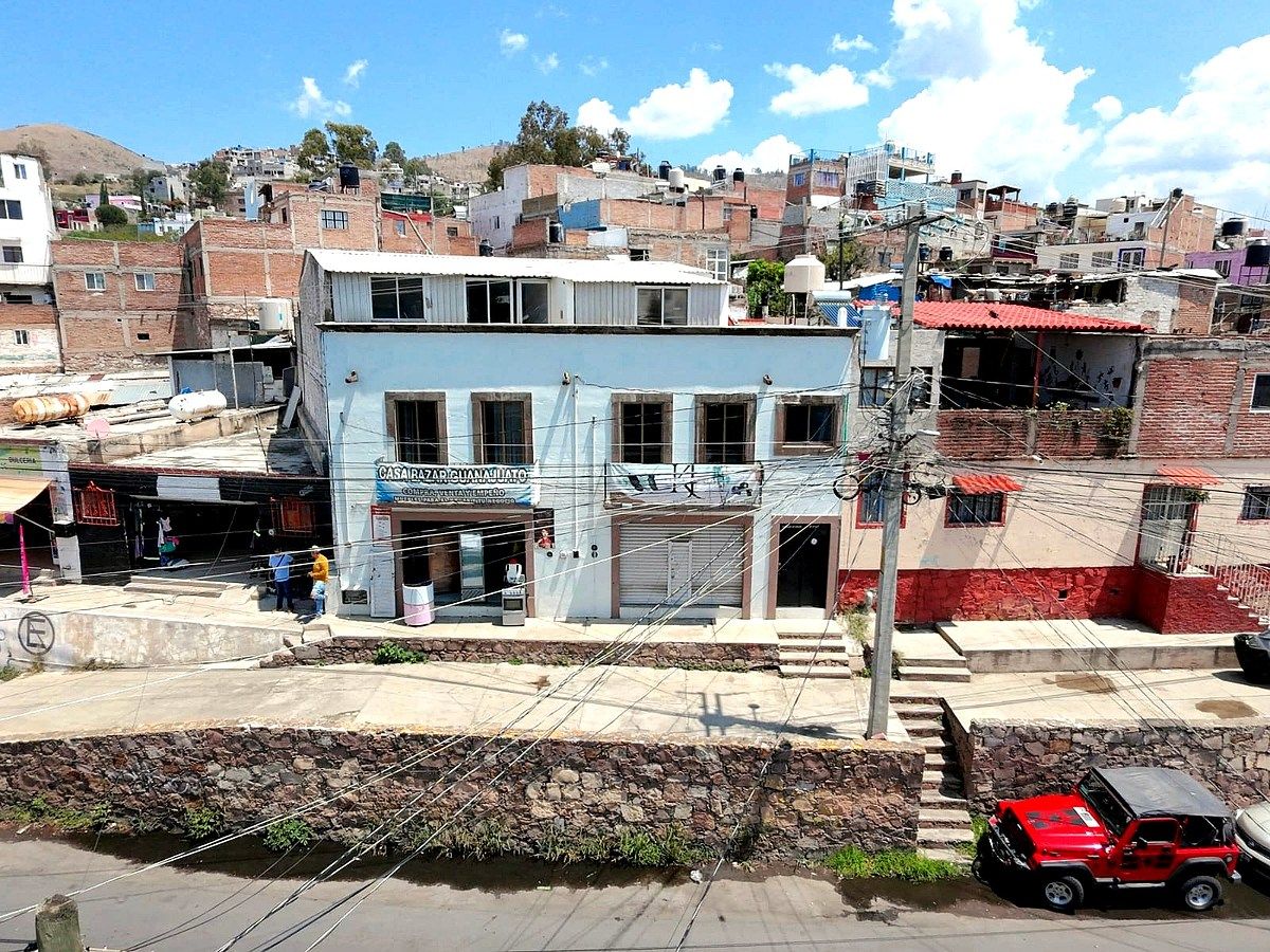 Local comercial en Pueblito de Rocha, Guanajuato, foto 3 de 27