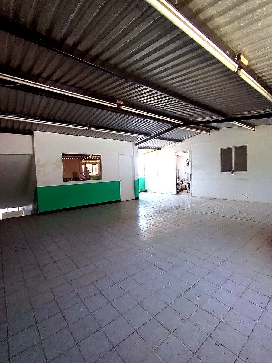 Local comercial en Pueblito de Rocha, Guanajuato, foto 6 de 27