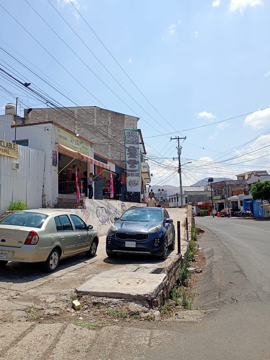 Local comercial en Pueblito de Rocha, Guanajuato, foto 22 de 27