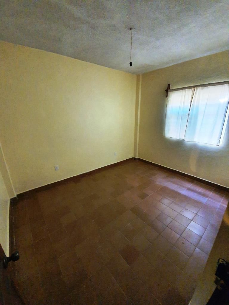 4 de 8: Habitación # 1
