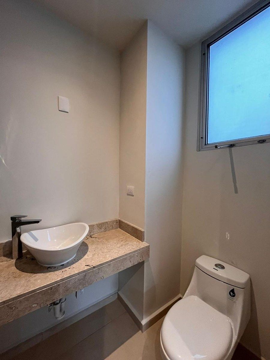 25 de 26: MODELO 2 RECAMARAS