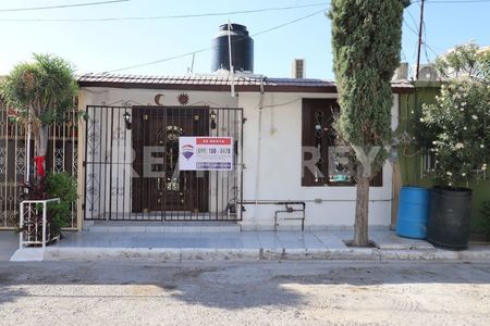 CASA EN RENTA, JARDINES COLONIALES