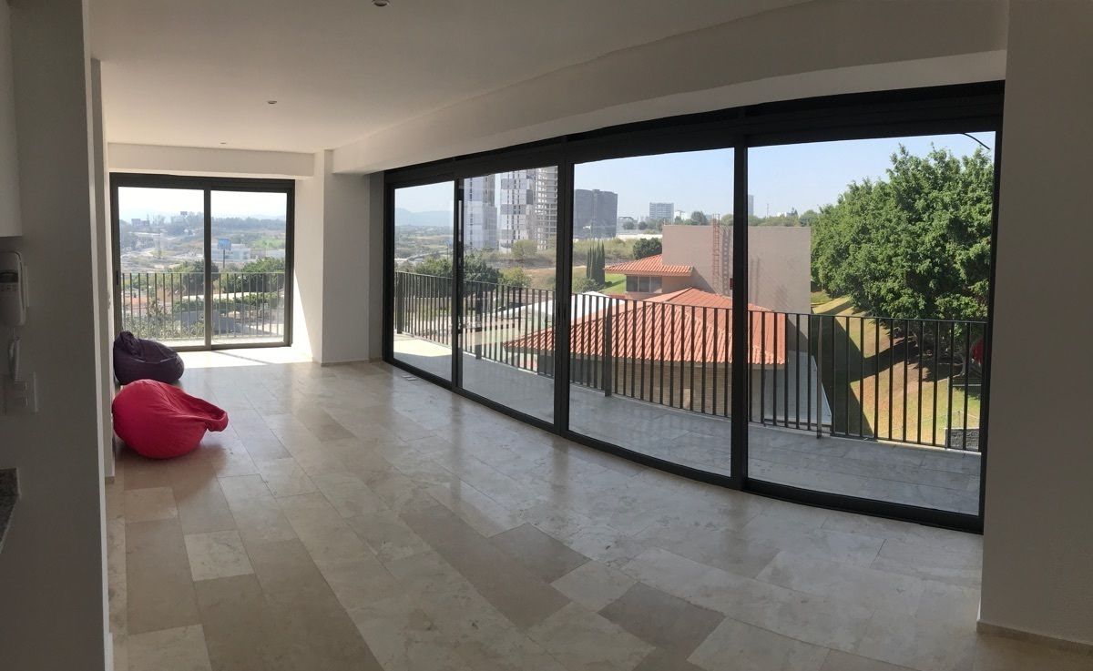 Depa Zentral 3 Recamaras Nuevo Zona Andares Puerta de hierro, foto 1 de 26