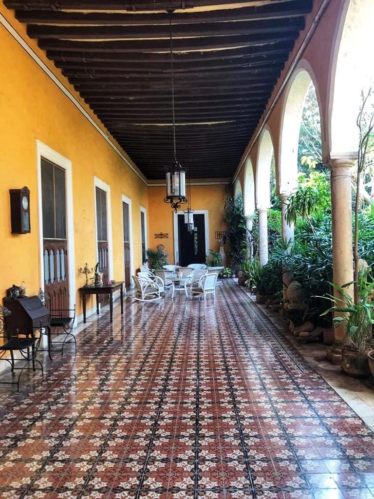 Venta de Hermosa casa estilo colonial en el centro de Merida