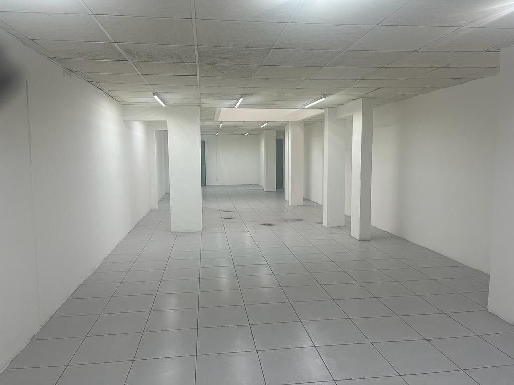 Local Comercial en Zona 5