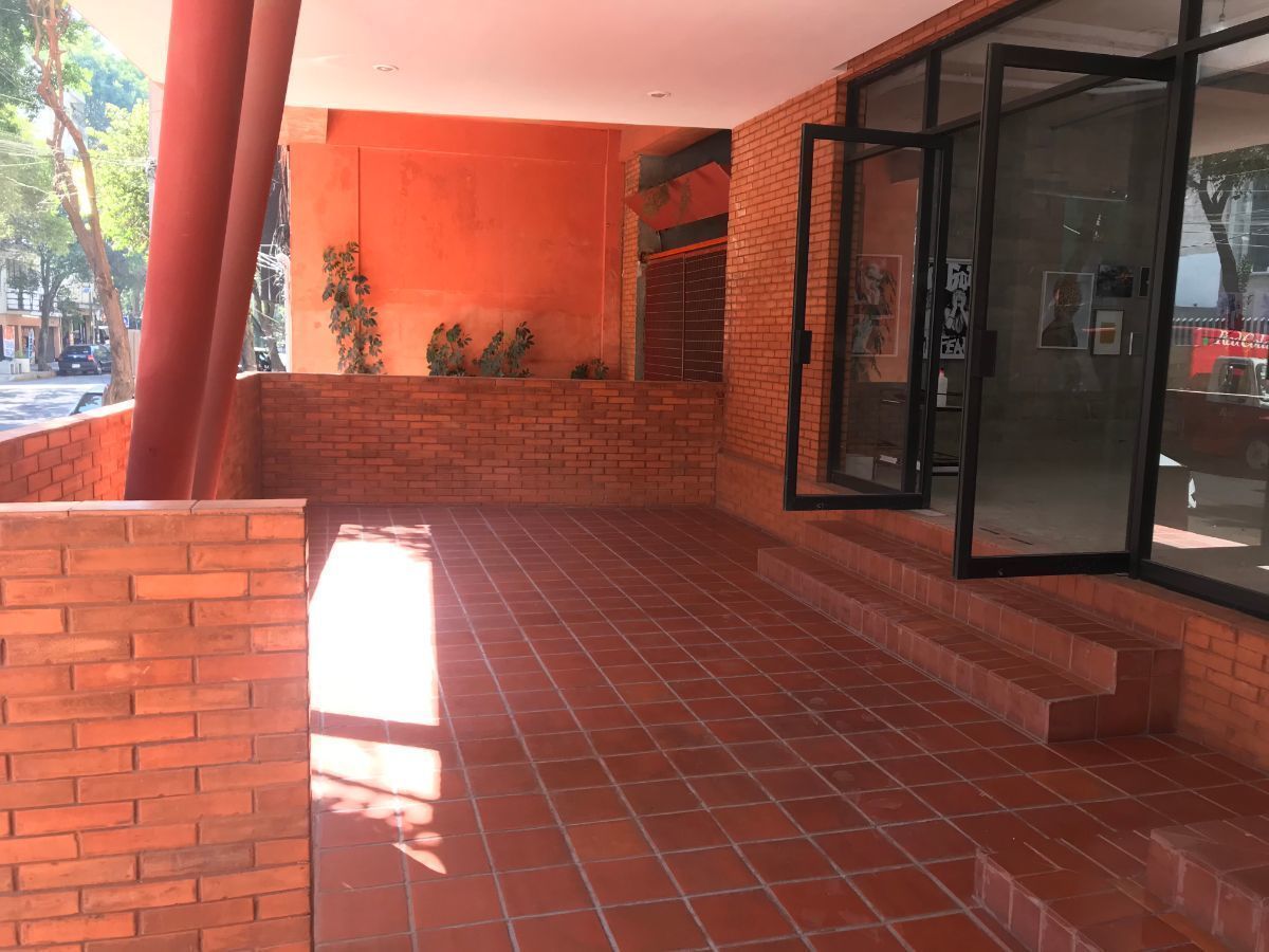 3 de 16