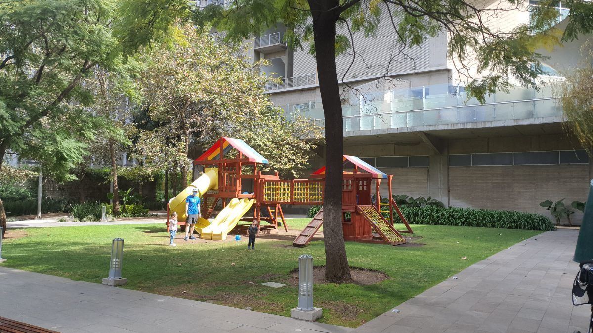 25 de 32: AREA EXTRIOR DE JUEGOS INFANTILES - PARQUES POLANCO 