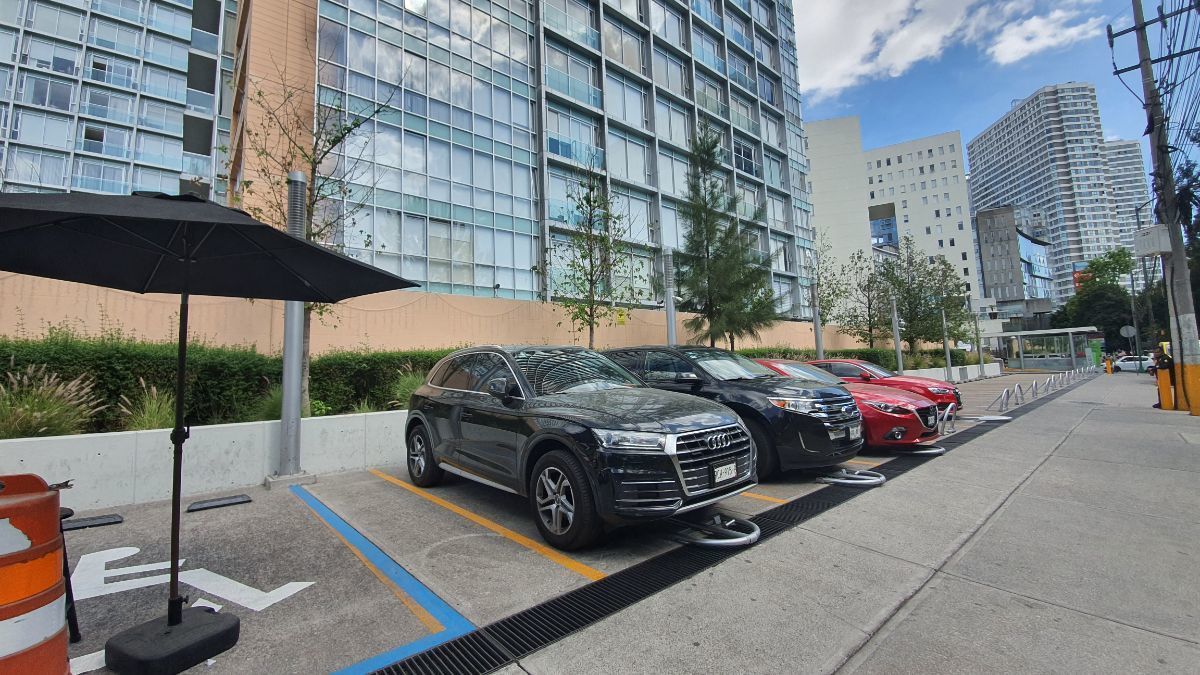 31 de 32: ESTACIONAMIENTO DE VISITAS PARQUES POLANCO - VENTA - RENTA -