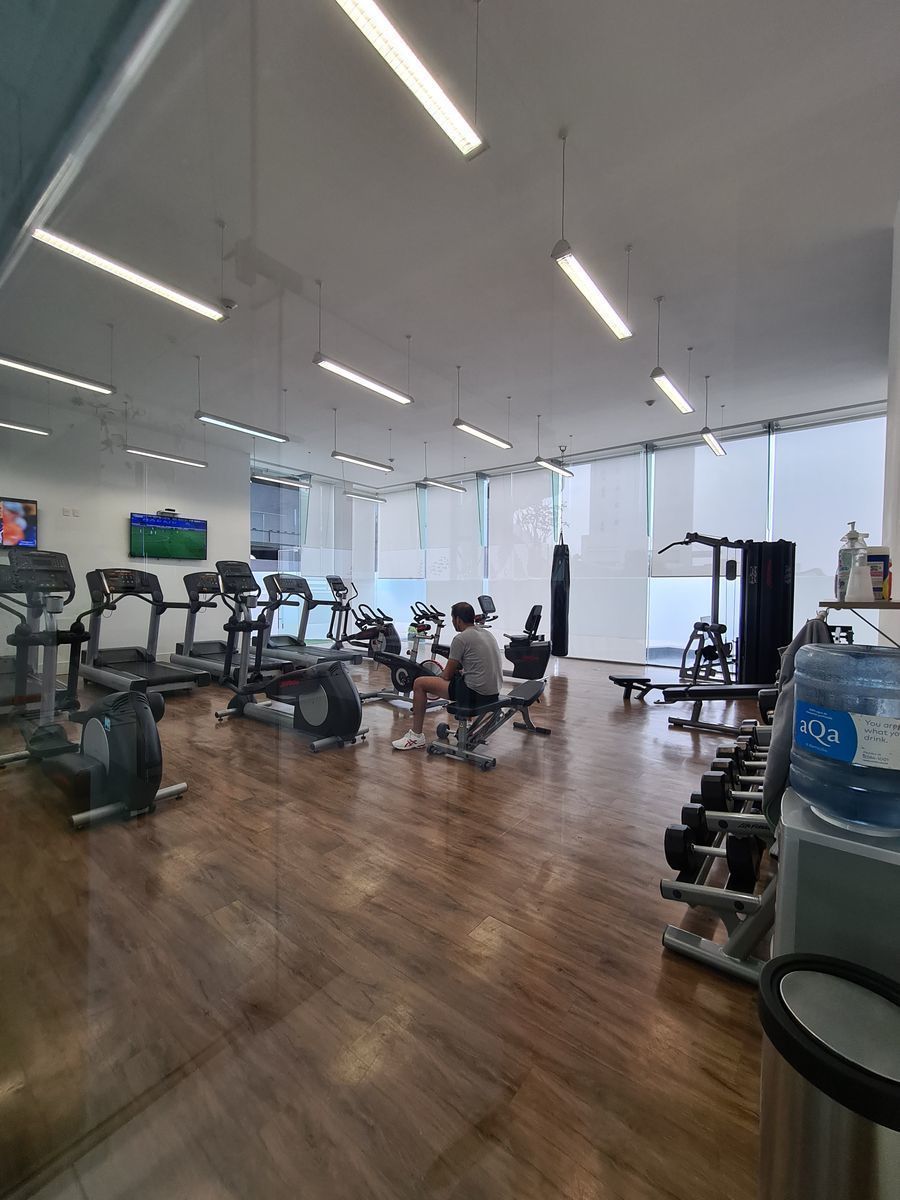 24 de 24: GIMNASIO