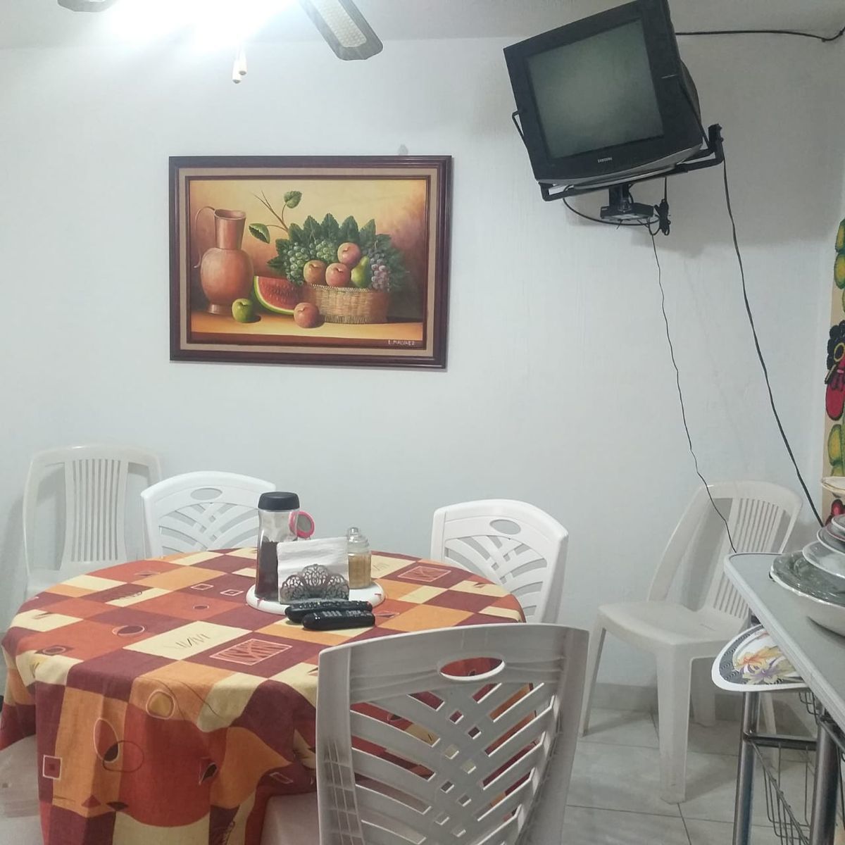8 de 12: Desayunador