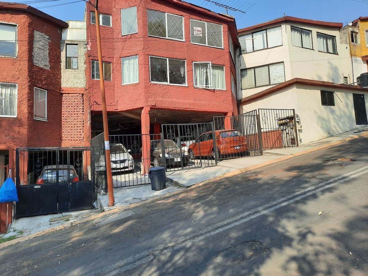 TLALNEPANTLA LOMAS BOULEVARES A 5 MINUTOS VALLE DORADO VENDO CASA  CUADRUPLEX | EasyBroker