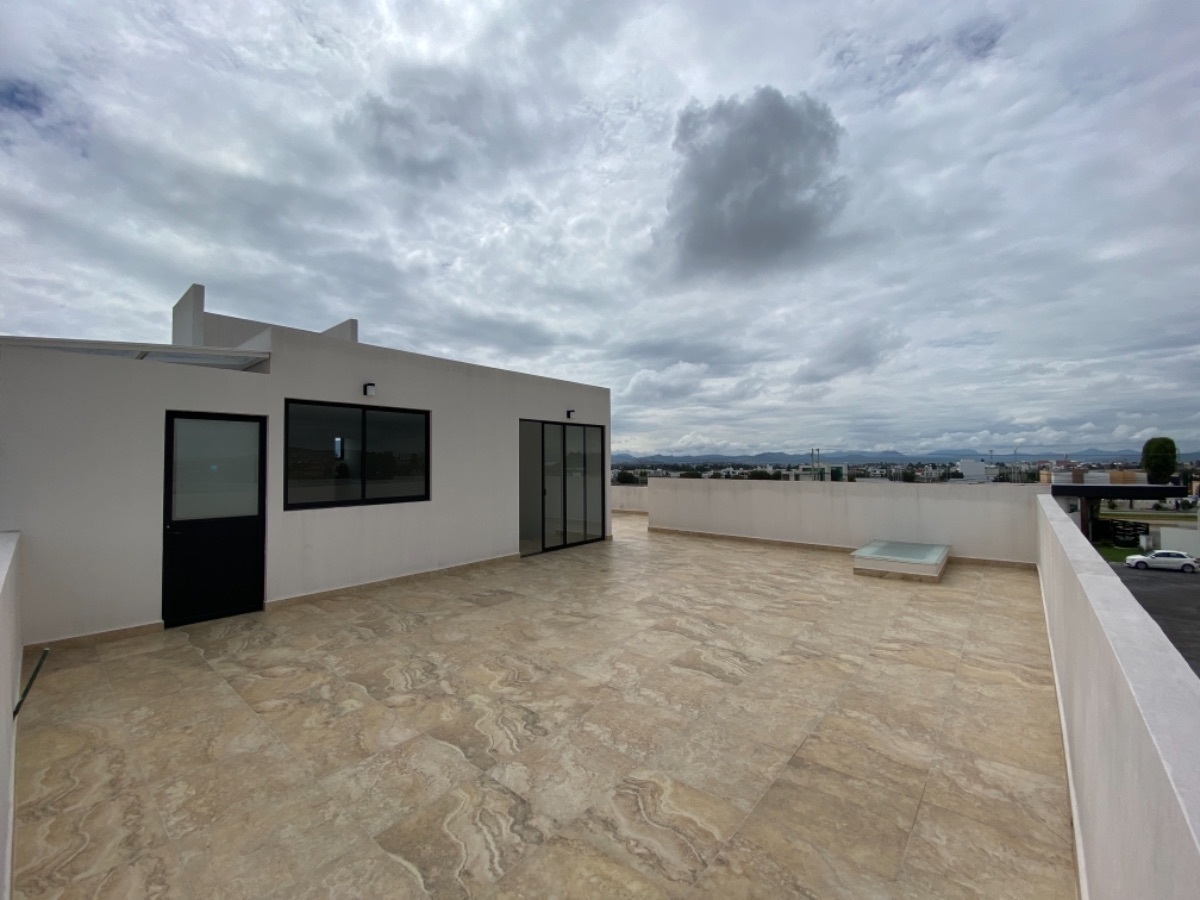 25 de 27: Roof garden