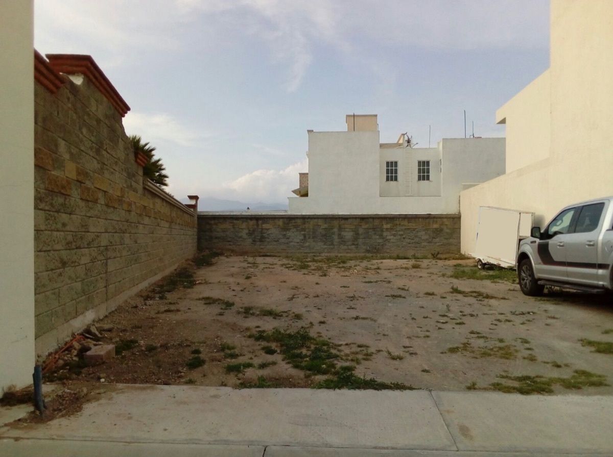 Lote, foto 2 de 2