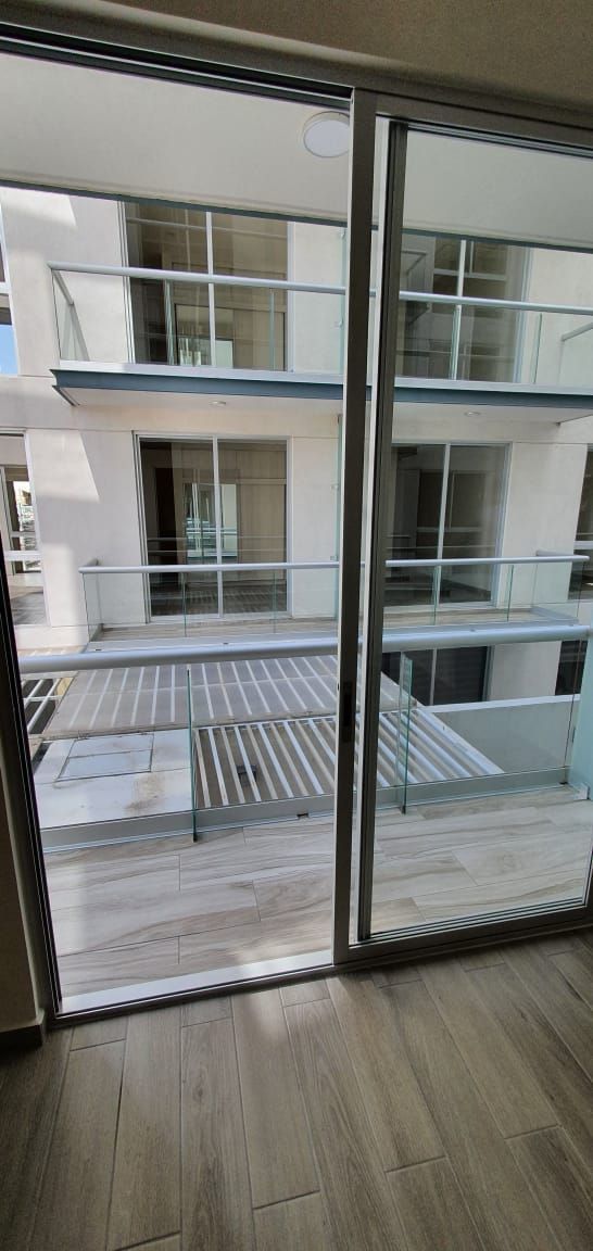 6 de 48: balcon en recamara