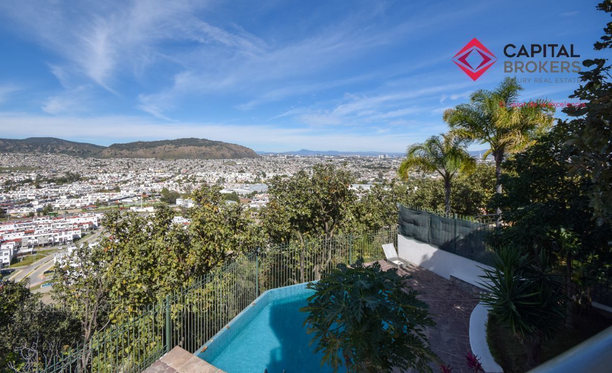 Casa de Lujo con alberca En Coto vista Panorámica Bugambilias Zona Sur