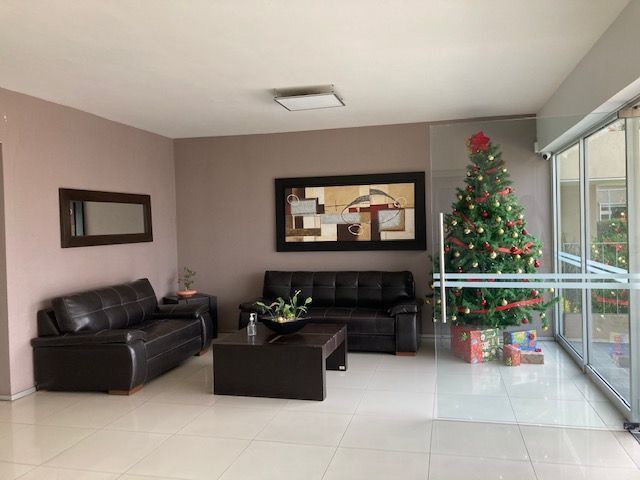 4 de 29: lobby