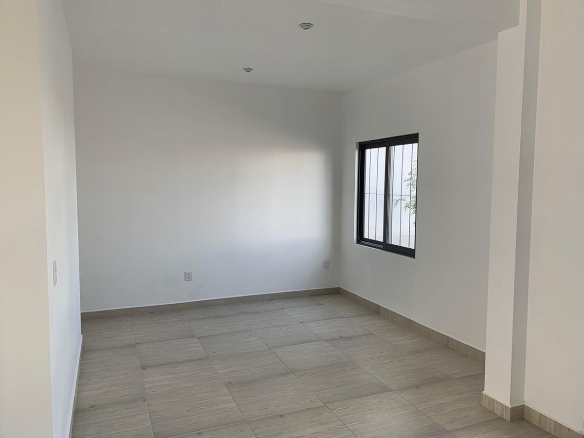 Estrena Casa en Cañadas del Arroyo, 4ta Recamara en PB, de LUJO !!