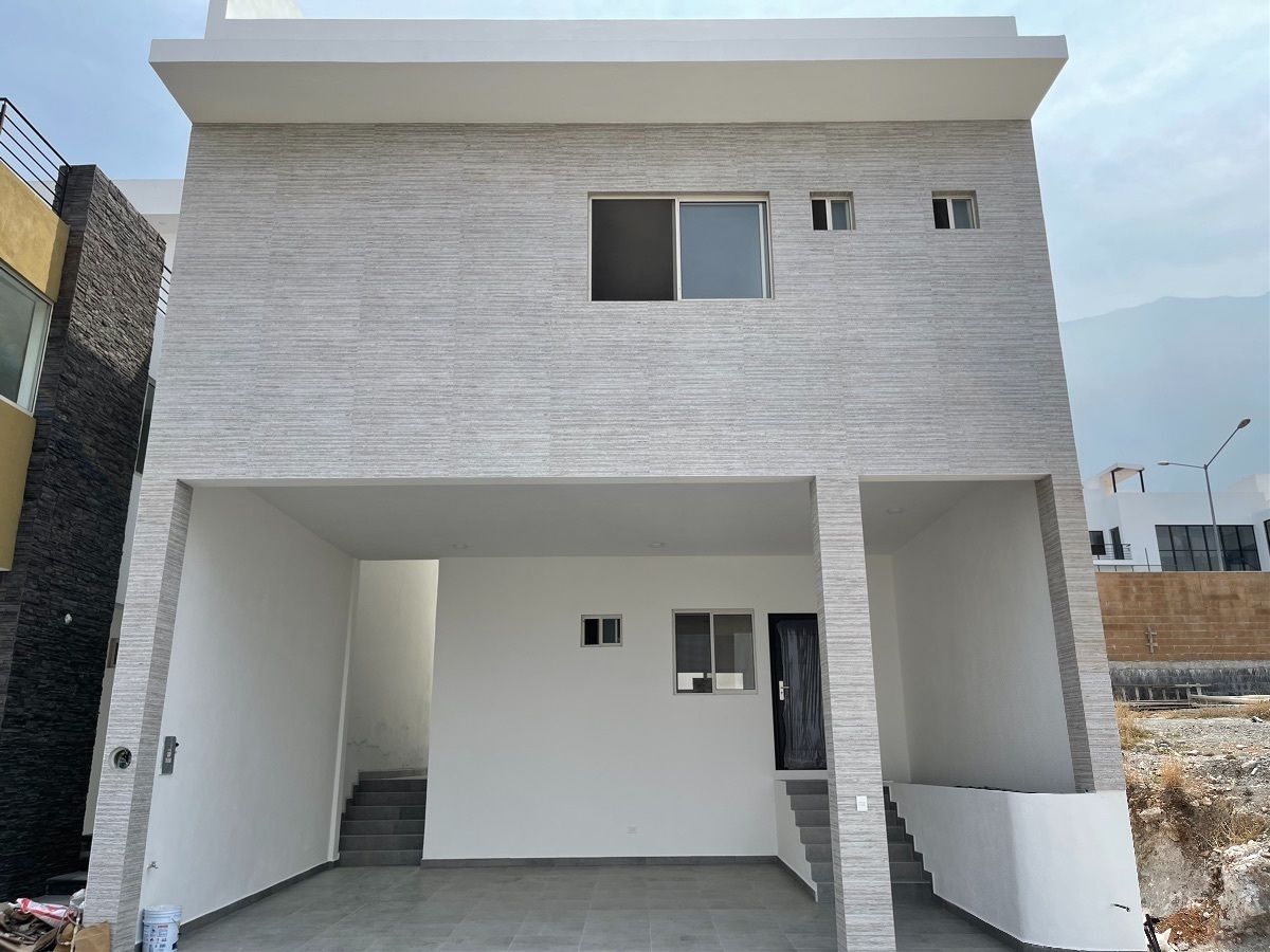1 de 27: Fachada.