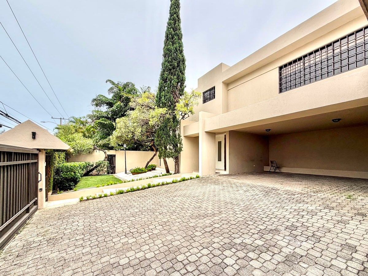 Casa en Los Cacicazgos, Santo Domingo Centro (Distrito Nacional), foto 37 de 37