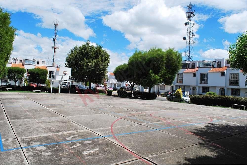 Casa en Renta Hacienda Lerma, rapido acceso a la carretera Mexico - Toluca  y Zon | EasyBroker
