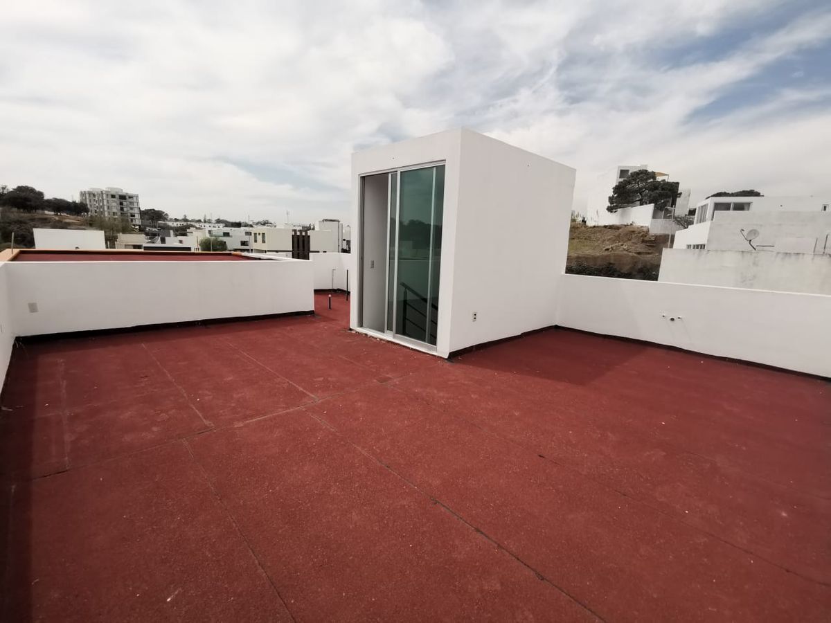 18 de 18: AZOTEA, SALIDA ROOF 