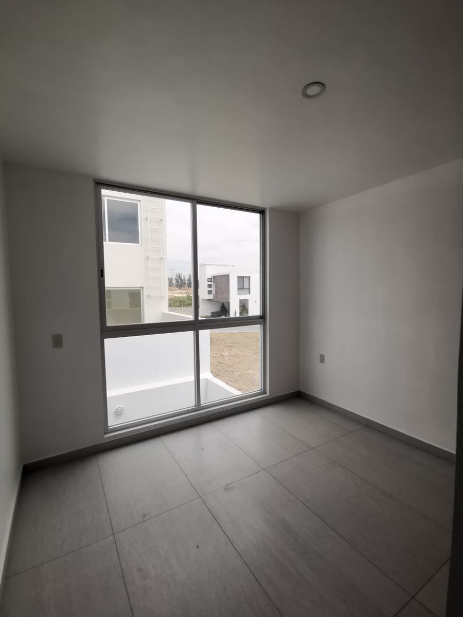 14 de 18: HABITACION