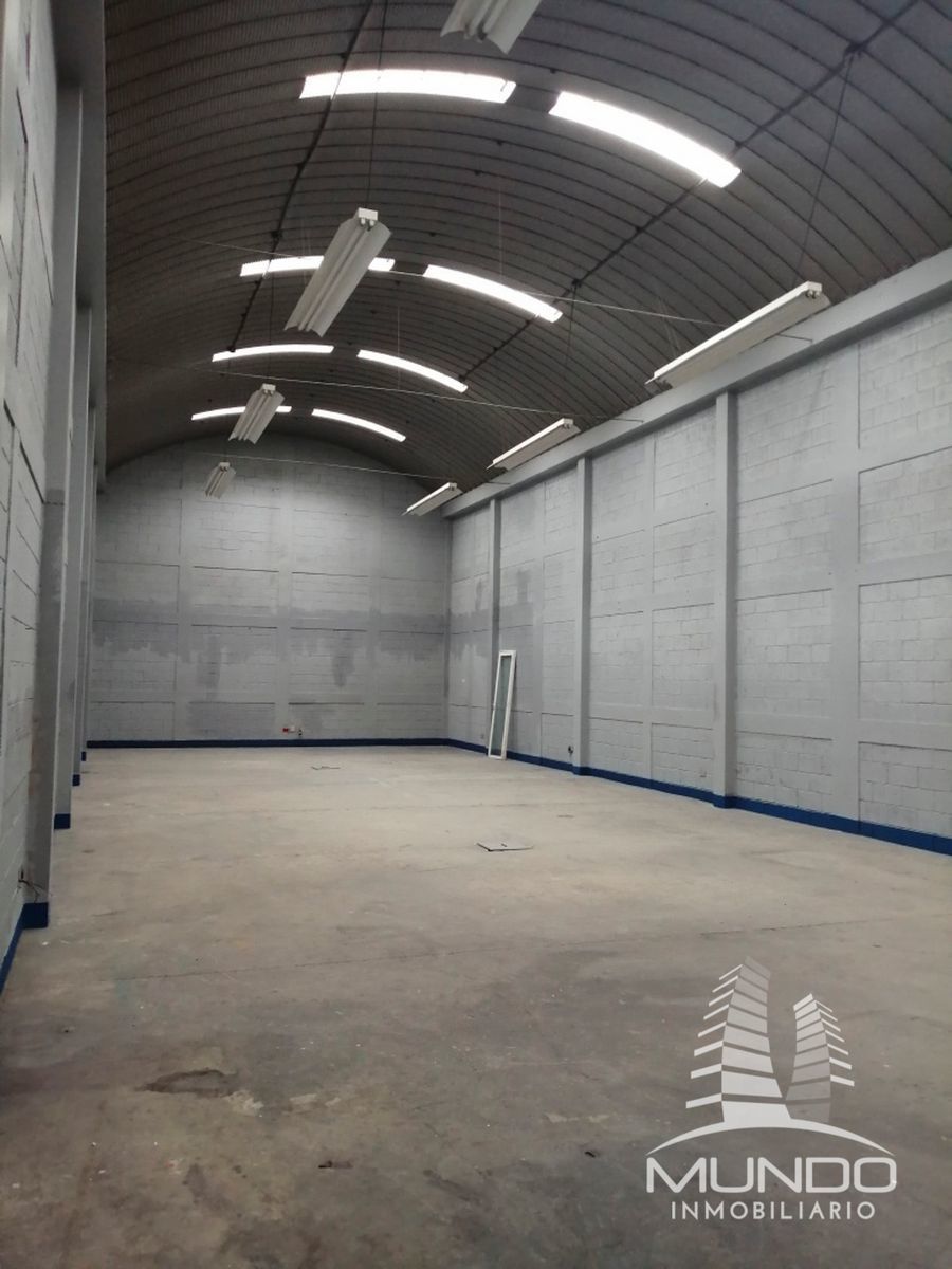 OFIBODEGA EN RENTA EN ZONA 17 / MUNDO INMOBILIARIO