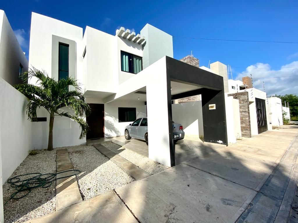 Casa equipada en venta, Frac. Real Montejo Mérida, incluye membresía al club.  | EasyBroker