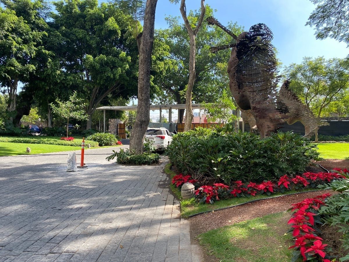 5 de 48: Central PaRK EN GUADALAJARA