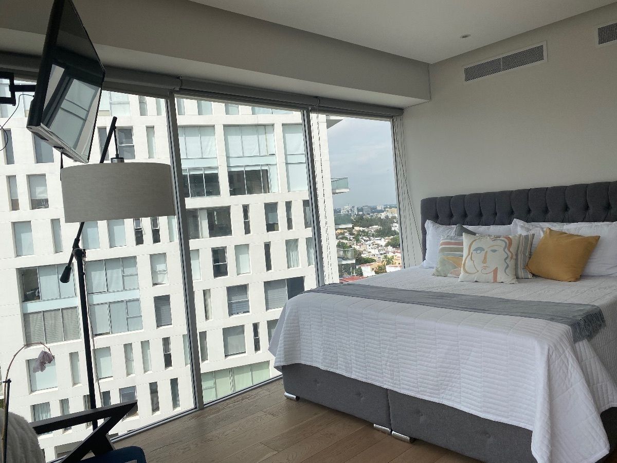 22 of 45: recámara principal