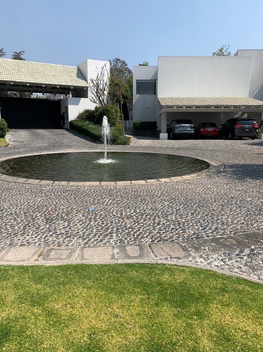 Alugo / vendo casa em Bosques de las Lomas Puerta de Hierro, foto 1 de 48