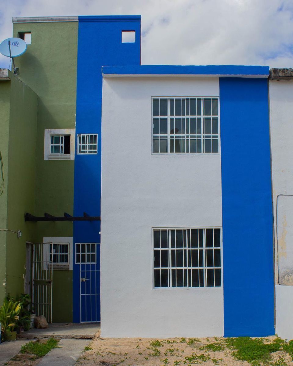 FACHADA, foto 1 de 12