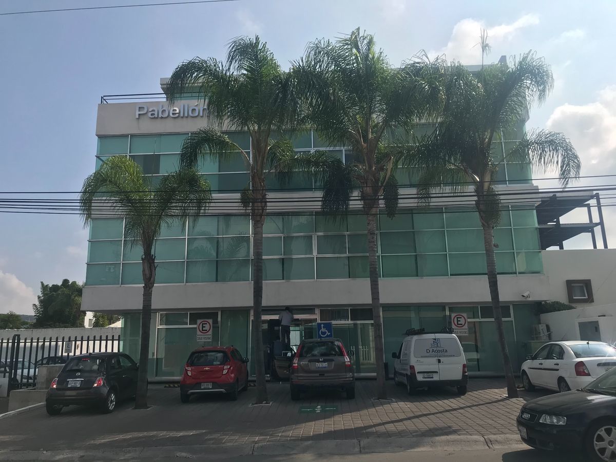RENTA OFICINA JURIQUILLA QUERETARO VILLAS DEL MESON PABELLON EJECUTIVO AA