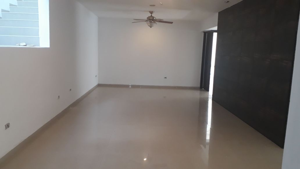 3 de 21: Sala - Comedor