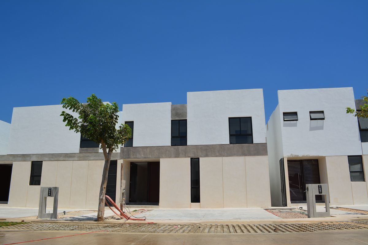 Venta Residencias en Privada Cholul con Múltiples Amenidades, Modelo F