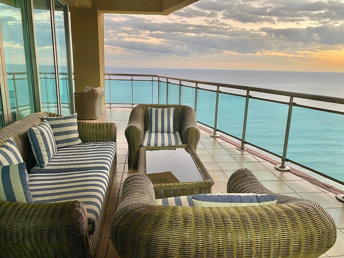Apartamento Amueblado en Malecón Center, foto 1 de 38