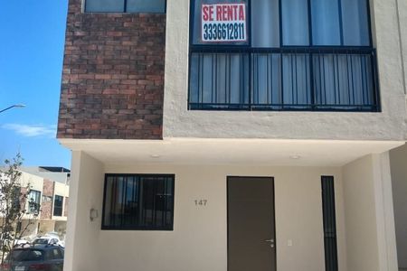 Casa en Renta en Coto Cumbres Altosur | EasyBroker