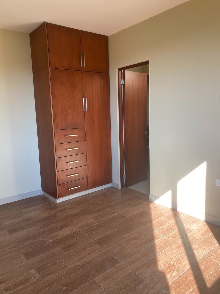 29 de 35: Closet recámara 3