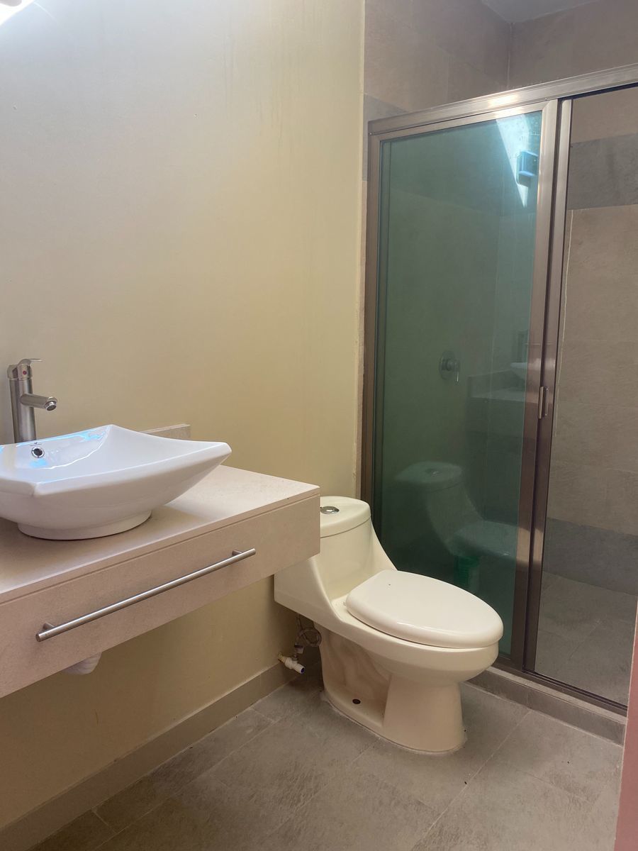 24 de 29: Baño recámara 3